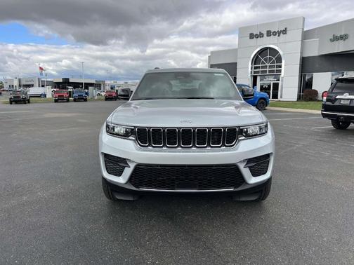 2025 Jeep Grand Cherokee Laredo X