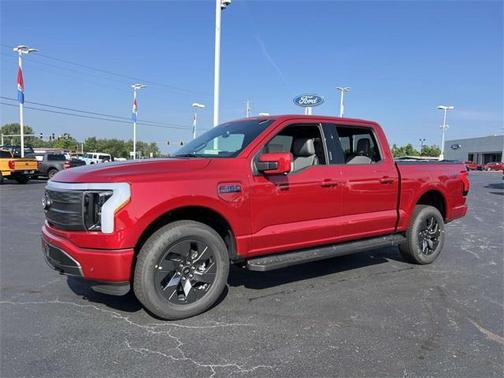 2025 Ford F-150 Lightning LARIAT