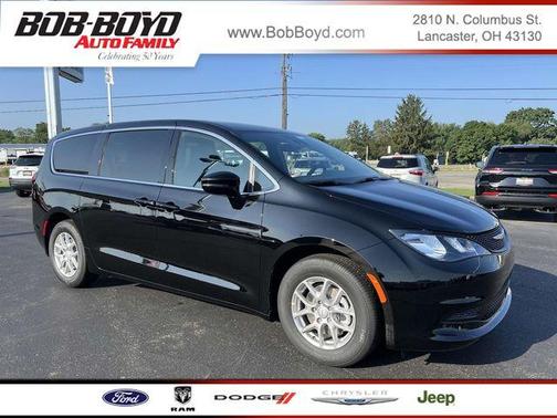 2025 Chrysler Voyager LX