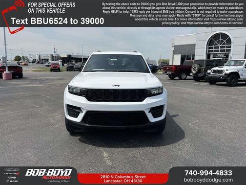 Bright White Clearcoat 2024 Jeep Grand Cherokee Laredo