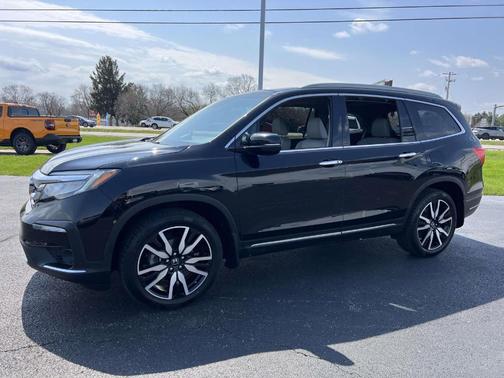 Crystal Black Pearl 2019 Honda Pilot Elite