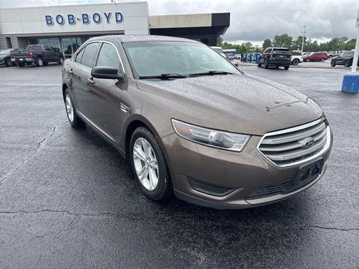 Caribou Metallic 2016 Ford Taurus SE