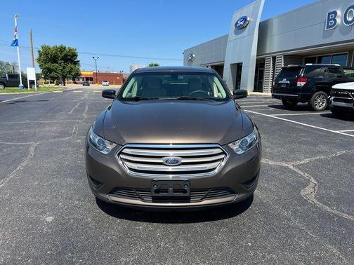Caribou Metallic 2016 Ford Taurus SE