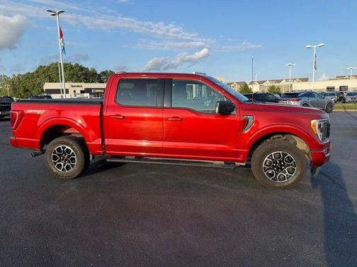 Chili Pepper Red 2023 Ford F-150 XLT