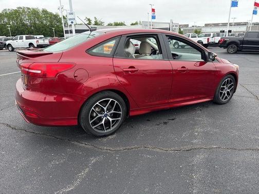 Ruby Red Metallic 2016 Ford Focus SE