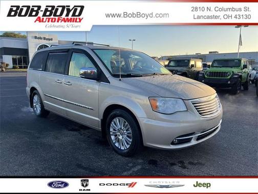 2015 Chrysler Town & Country Limited Platinum