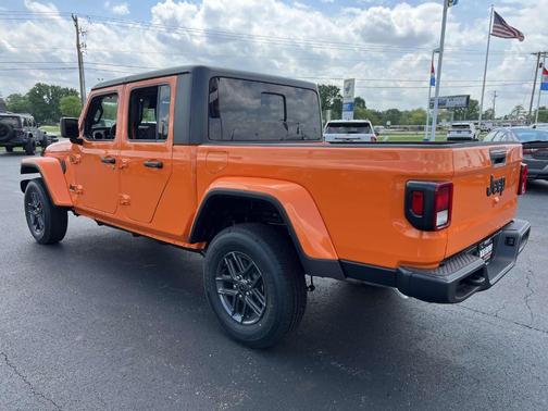 2025 Jeep Gladiator Sport