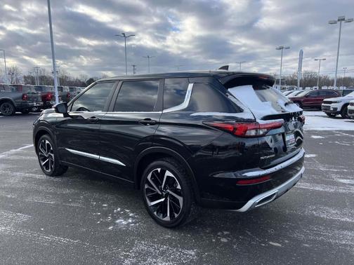 2022 Mitsubishi Outlander 