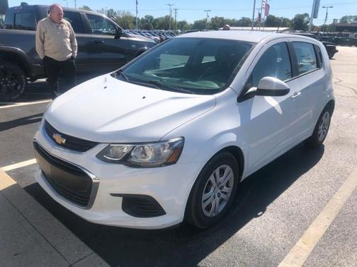 2017 Chevrolet Sonic LT
