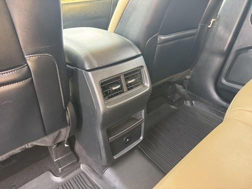 Rapid Red Metallic Tinted Clearcoat 2023 Ford Edge SEL