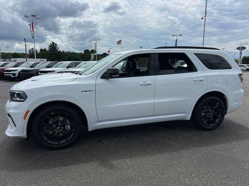 White Knuckle Clearcoat 2026 Dodge Durango GT Plus HEMI V8