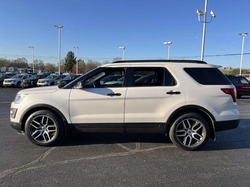 2017 Ford Explorer sport