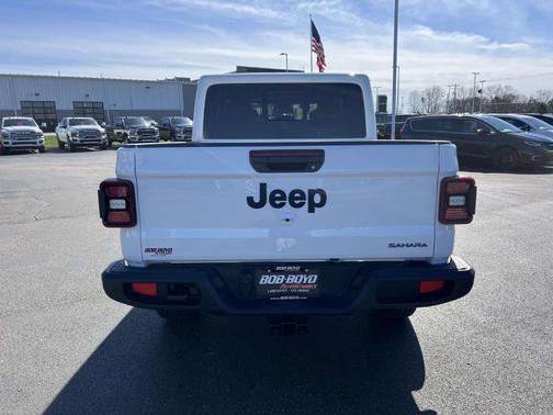 2026 Jeep Gladiator Sport