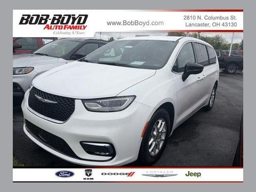 Bright White Clearcoat 2025 Chrysler Pacifica Select
