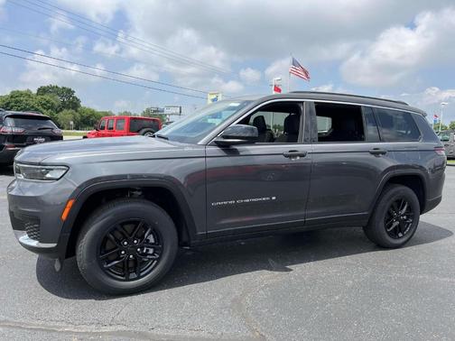 2025 Jeep Grand Cherokee L Laredo