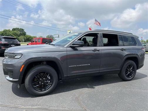 2025 Jeep Grand Cherokee L Laredo
