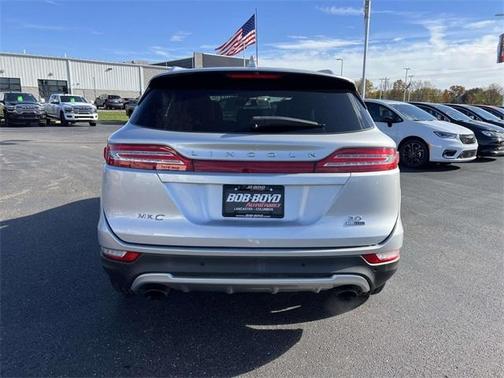 2015 Lincoln MKC Base