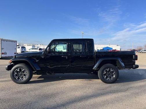 Black Clearcoat 2026 Jeep Gladiator Sport