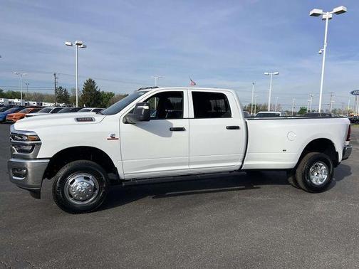 Bright White Clearcoat 2026 RAM 3500 Tradesman