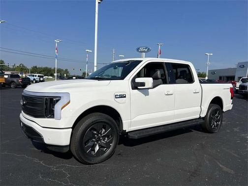 2025 Ford F-150 Lightning LARIAT