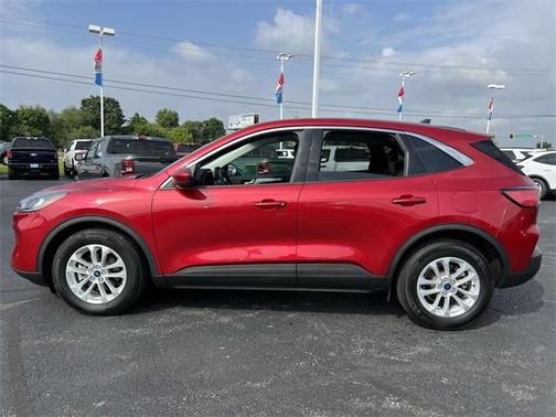 2021 Ford Escape SE