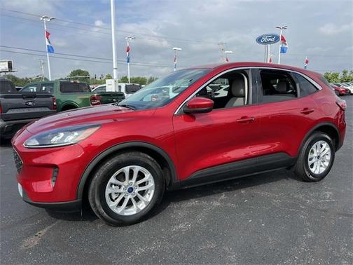 2021 Ford Escape SE