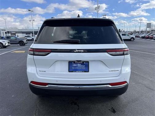 2023 Jeep Grand Cherokee Laredo