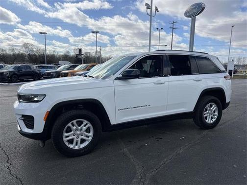2023 Jeep Grand Cherokee Laredo