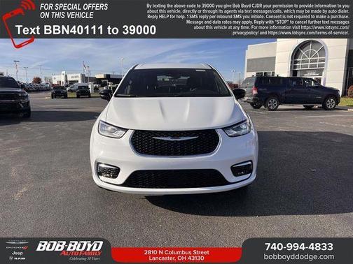 Bright White Clearcoat 2026 Chrysler Pacifica Select