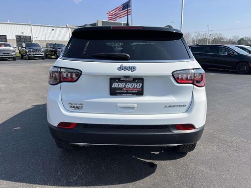 Bright White Clearcoat 2023 Jeep Compass Limited