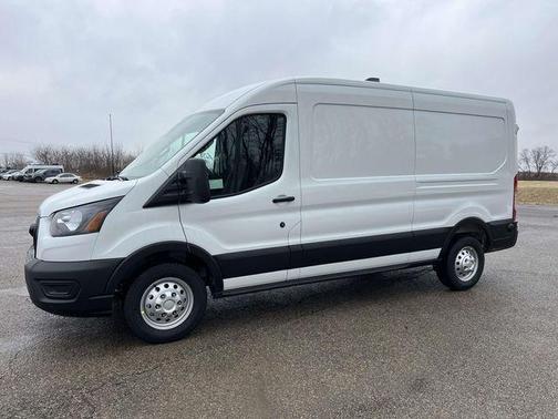 Oxford White 2026 Ford Transit-250 148 WB Medium Roof Cargo