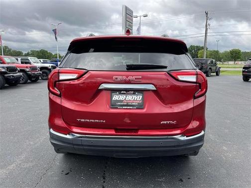 2024 GMC Terrain AT4