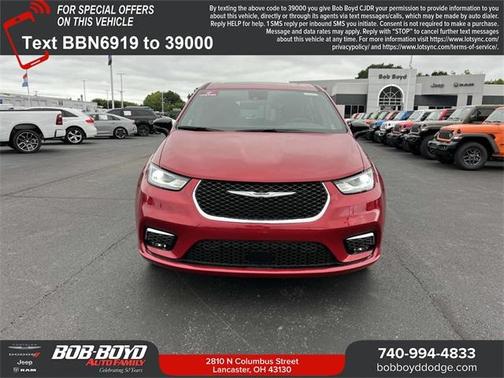 2025 Chrysler Pacifica Select