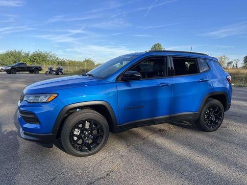 Hydro Blue Pearlcoat 2026 Jeep Compass Latitude