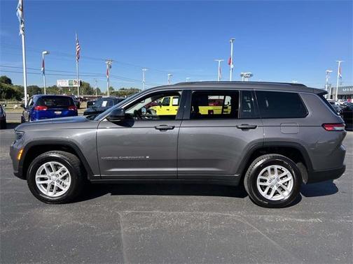 2023 Jeep Grand Cherokee L Laredo