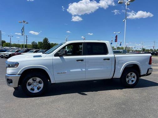 Bright White Clearcoat 2026 RAM 1500 Big Horn/Lone Star