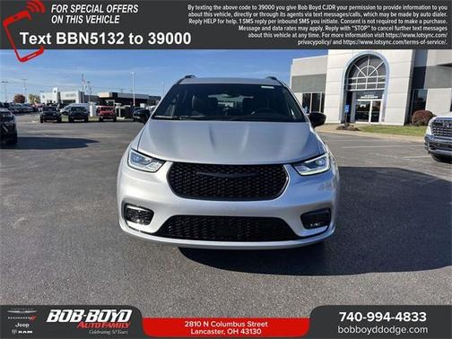 2026 Chrysler Pacifica Select