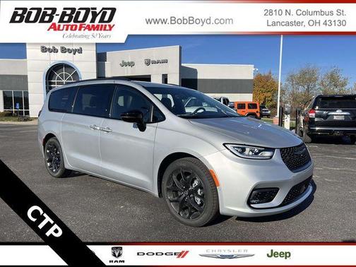 Silver Mist Clearcoat 2026 Chrysler Pacifica Select