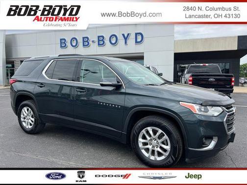 Graphite Metallic 2018 Chevrolet Traverse LT Cloth