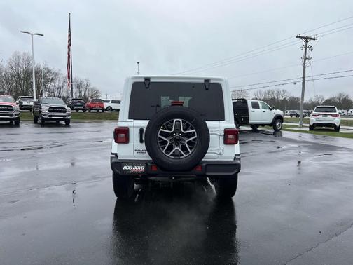 2025 Jeep Wrangler Sahara