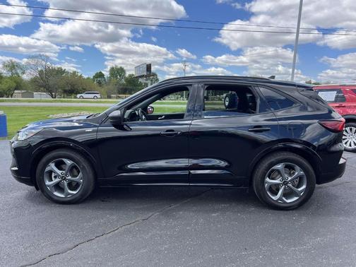 Black Metallic 2023 Ford Escape ST-Line