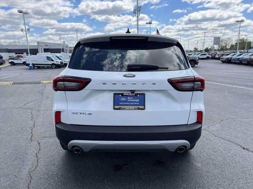 Oxford White 2025 Ford Escape Active