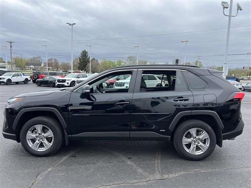 2024 Toyota RAV4 Hybrid LE