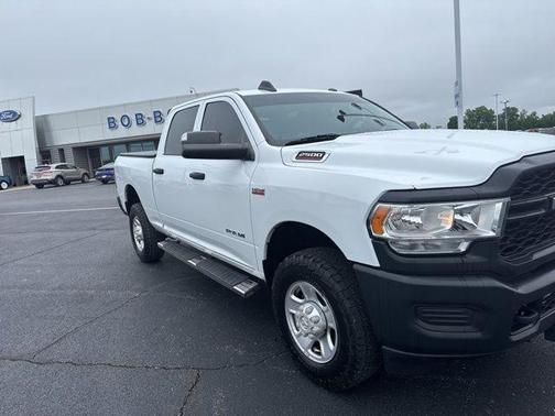 Bright White Clearcoat 2019 RAM 2500 Tradesman