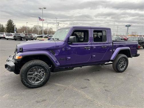 2026 Jeep Gladiator Sport