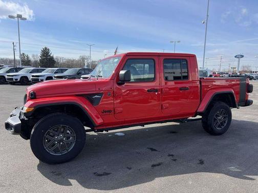 2025 Jeep Gladiator Sport