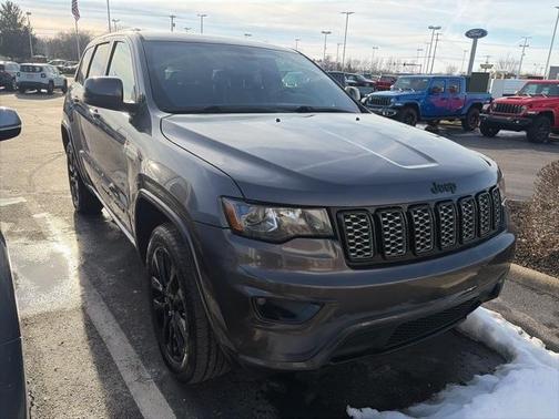 2017 Jeep Grand Cherokee Altitude