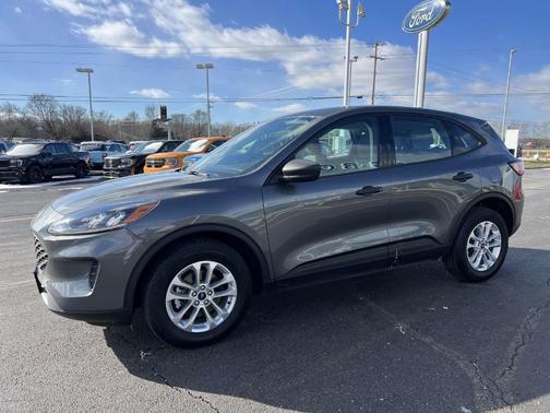 2022 Ford Escape S