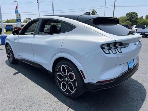 2021 Ford Mustang Mach-E GT