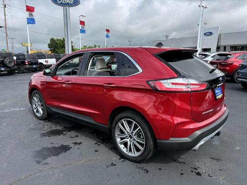 2023 Ford Edge Titanium